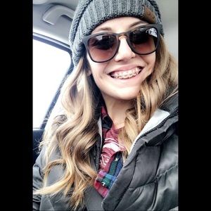 Meet your Posher, Lexie